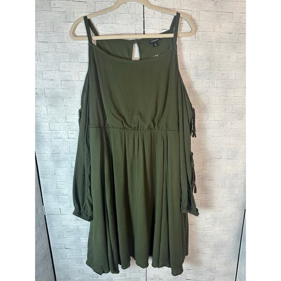 Torrid women’s skater dress cold shoulder gauze hunter Green fall goth plus Size - Picture 2 of 14